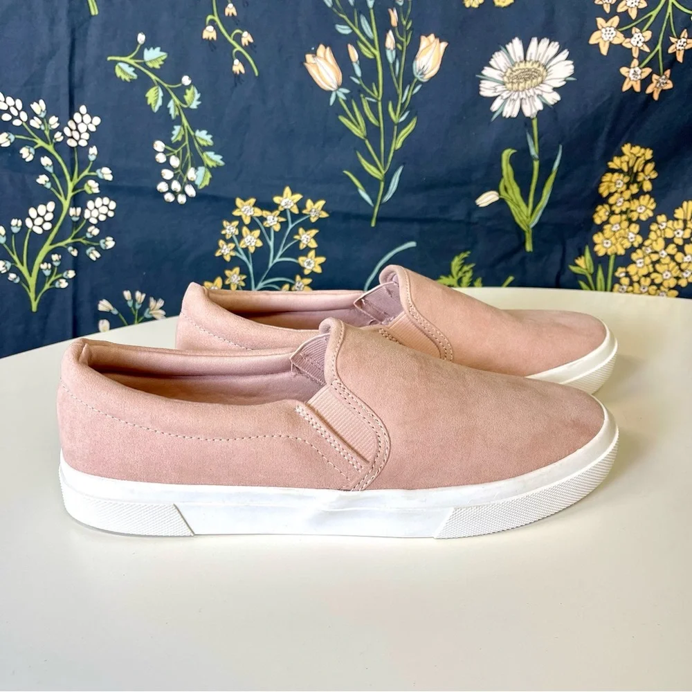H&M Womens Faux Suede Slip On Sneakers 9.5 Pink Flats NWT